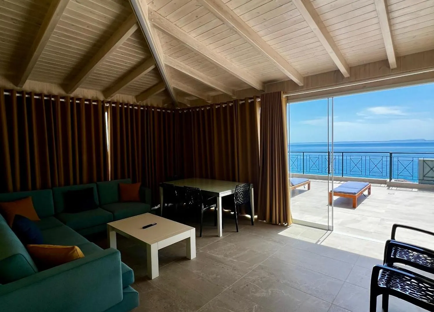 Le Monde 1 Villa Borsh