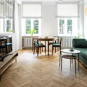 warsaw-heritage-apartment.warsawhotelspoland.com/